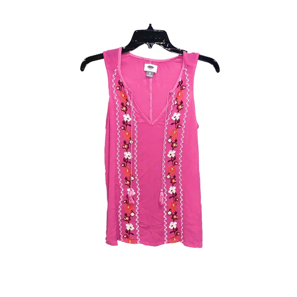 NICE! Embroidered Floral Light Sleeveless Blouse